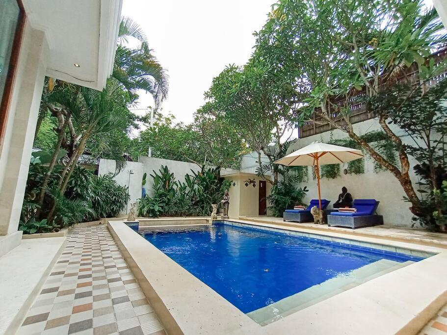 Dzawani Villa *